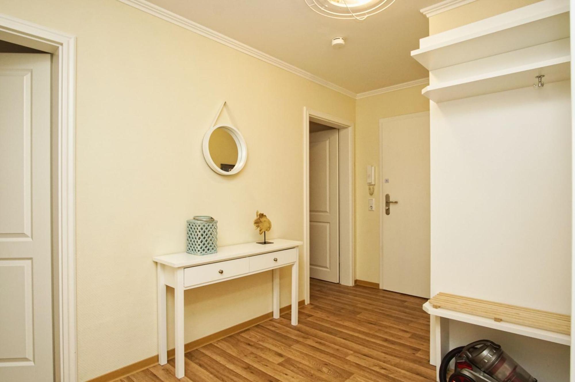 Mit Meerblick Und Balkon, Gratis Nutzung Vom Ahoi Erlebnisbad Und Sauna In Sellin - Meeresblick Fewo 38 Goehren  Exterior foto